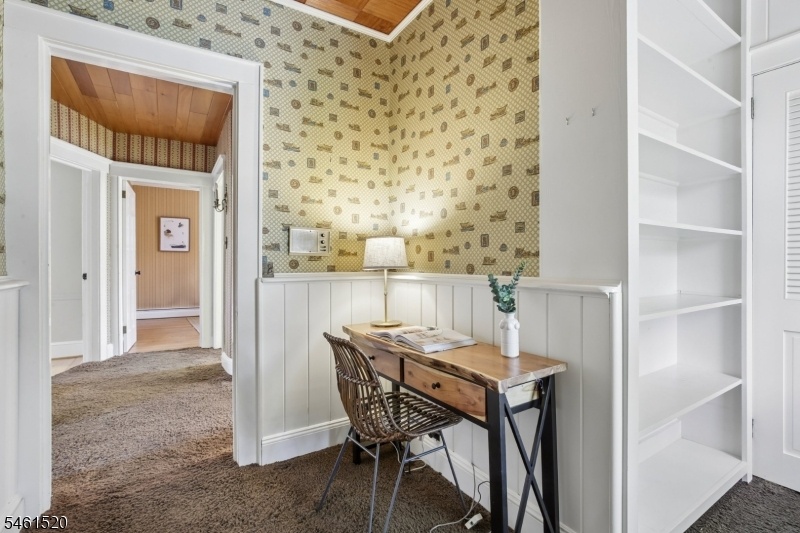 Home office/flex room