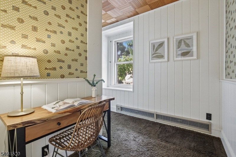 Home office/flex room