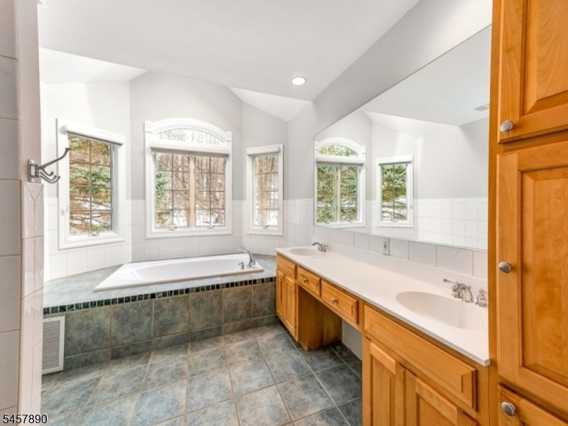 Primary Bedroom Bath