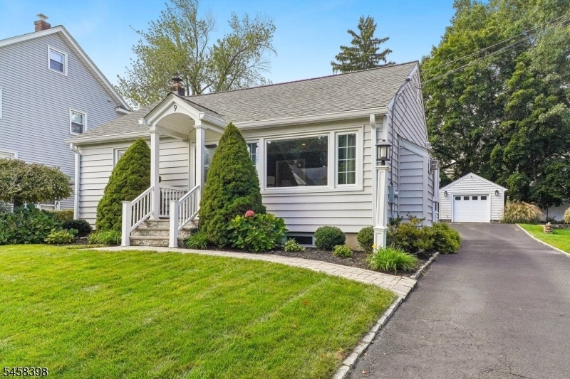 Ranch with detached garage