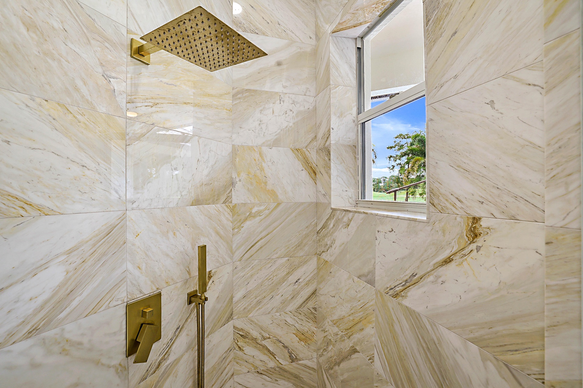 Newly remodeled with all custom finishes