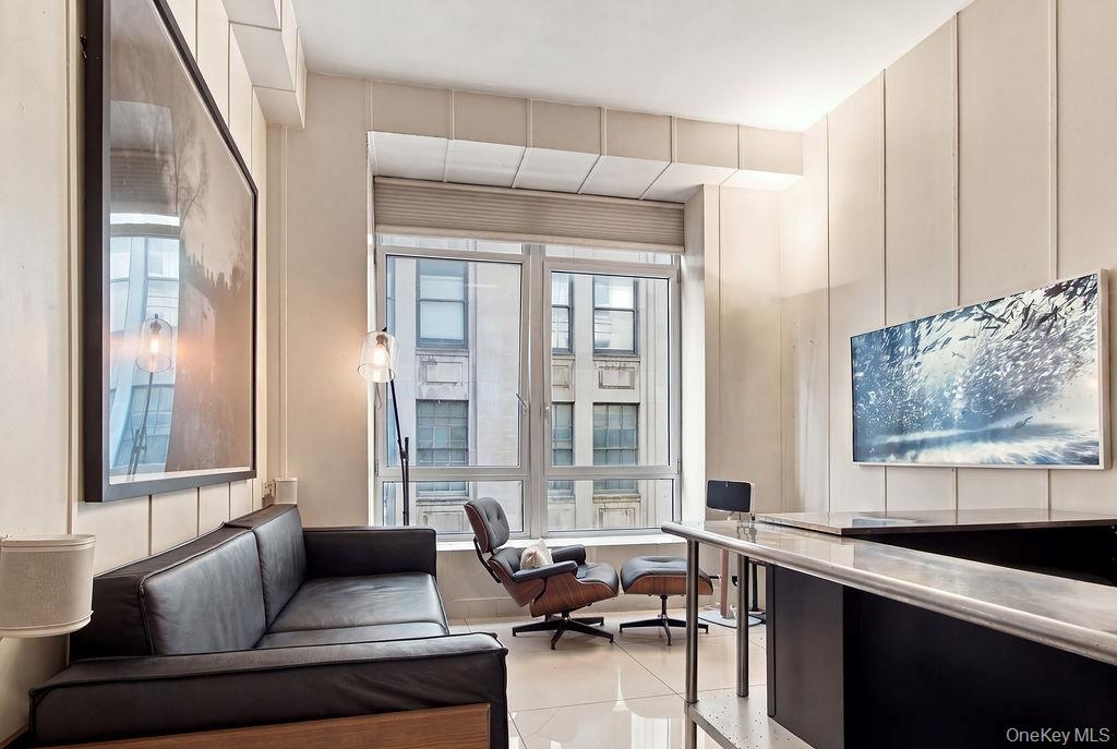 Open floor plan of living room and kitchen