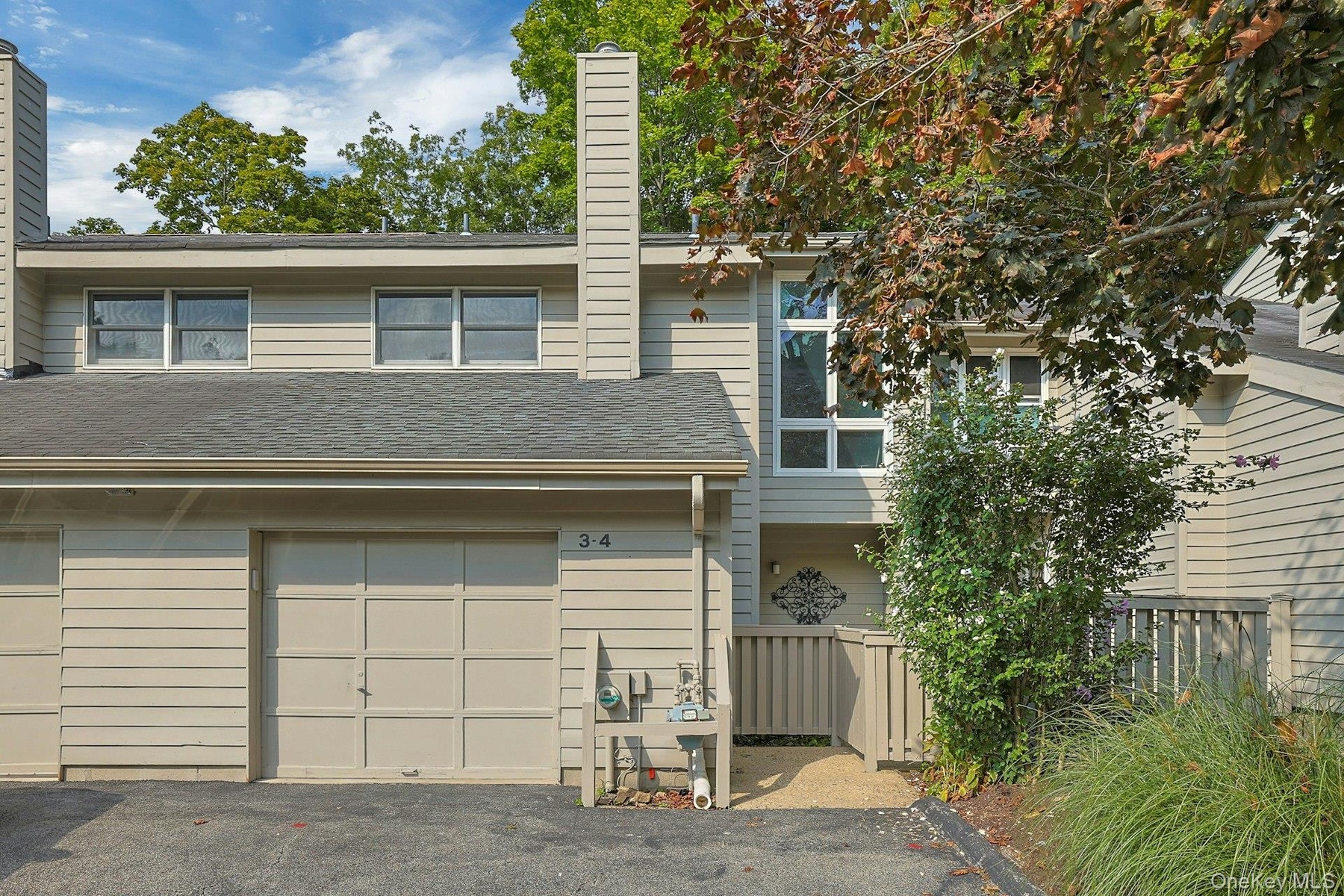 Visit Brooke Club and see everything that this home and community has to offer, just a few minutes from either the villages of Ossining or Croton-on-H