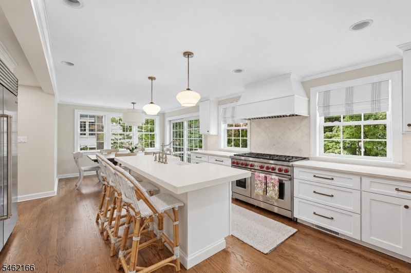 2 - Kitchen (2 of 4)