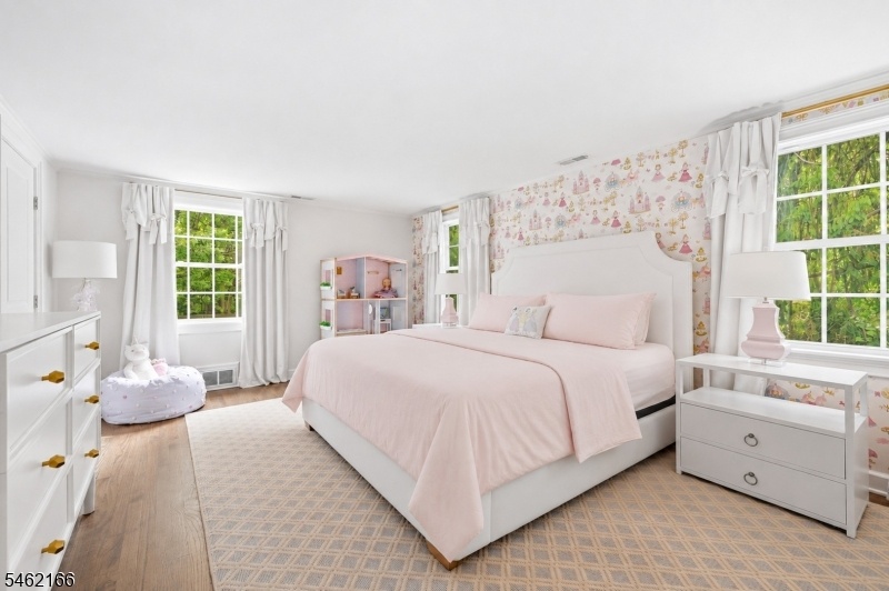 28 - Bedroom 1 (1 of 2)