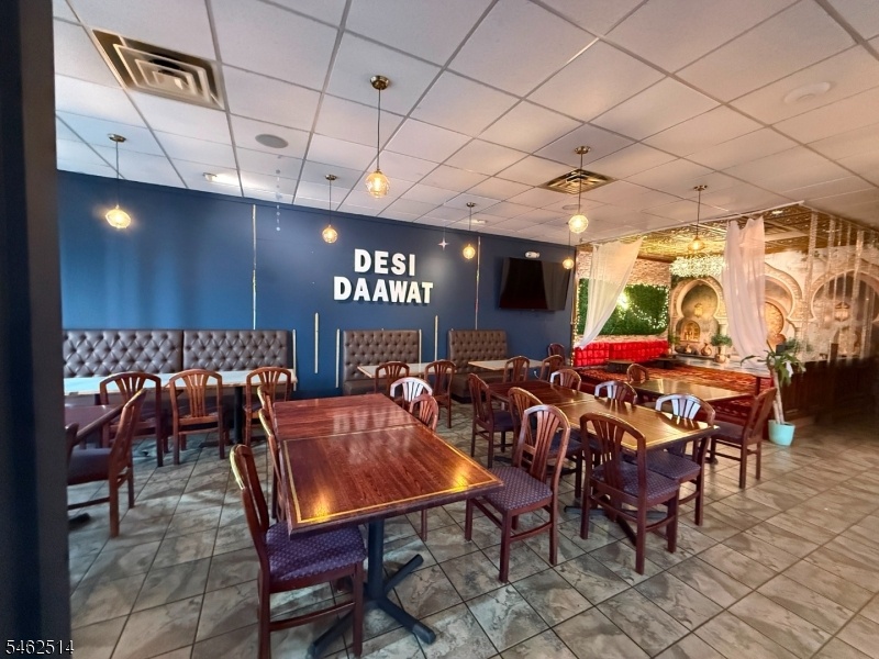 Dining Area / Interior