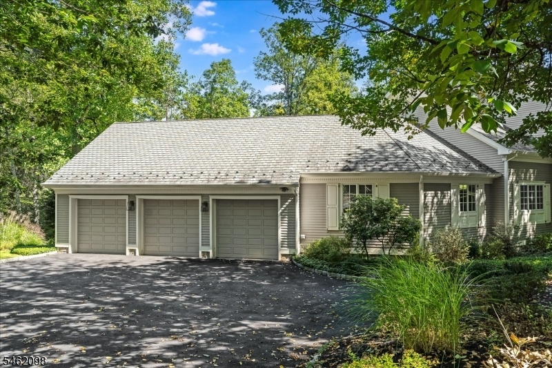 3-Car Garage & Extra Parking