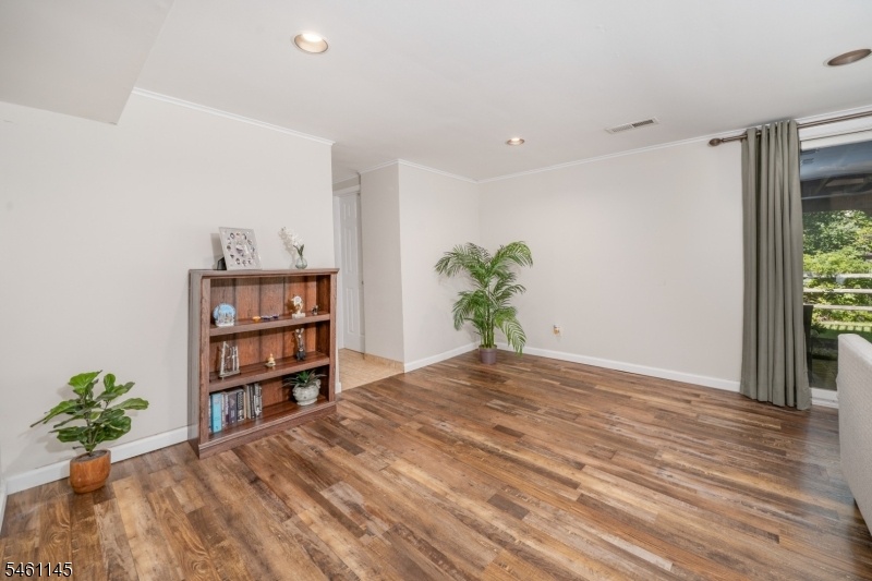 Bonus space in Family Room