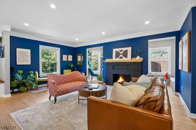 .Living Room w/Fireplace