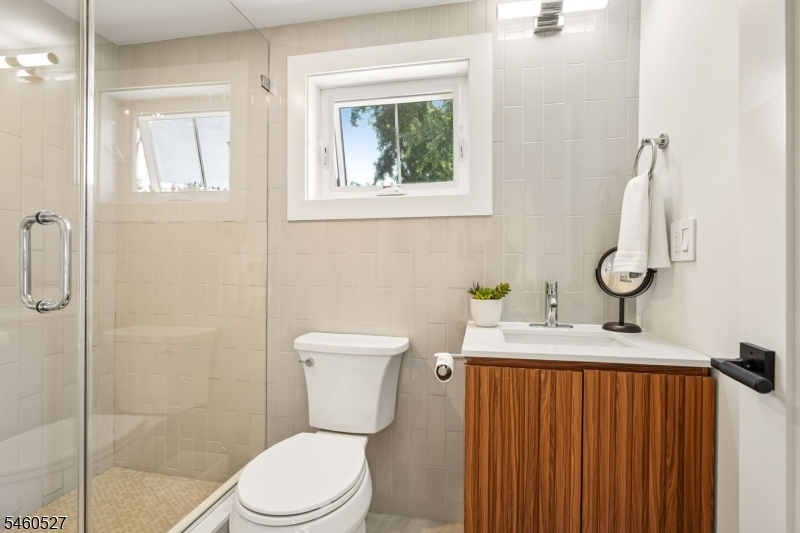 .Bathroom #4 on 3rd Floor