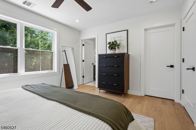 .Great Closet Space