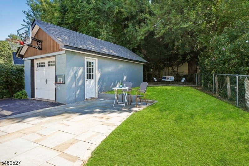 .Detached Garage