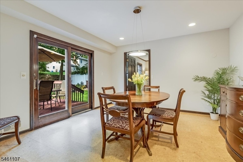 Formal dining room