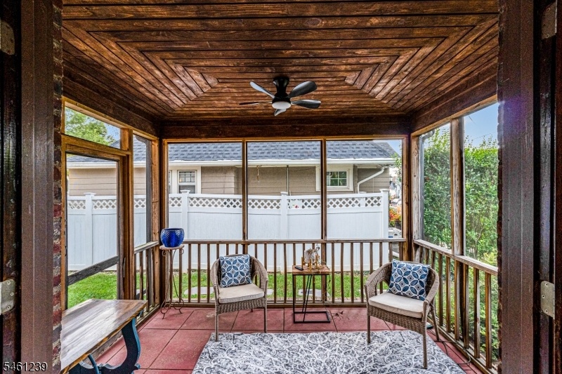 screen in patio