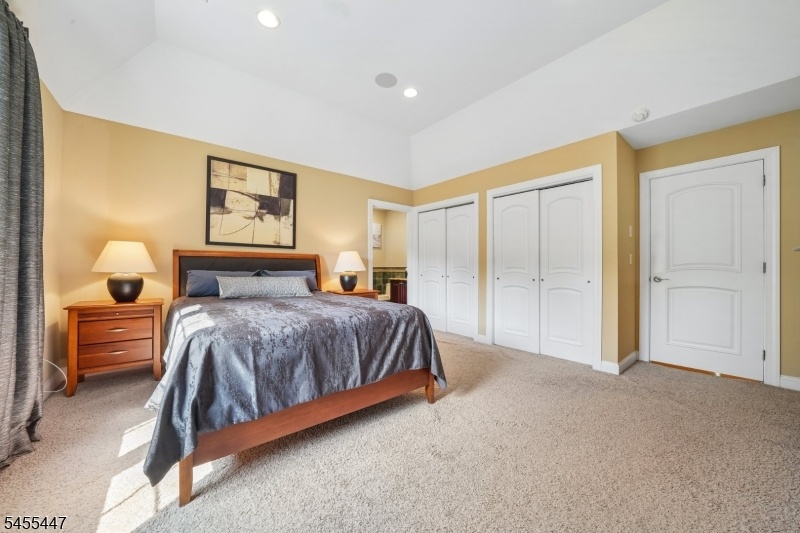 Bedroom 2 w/ en suite