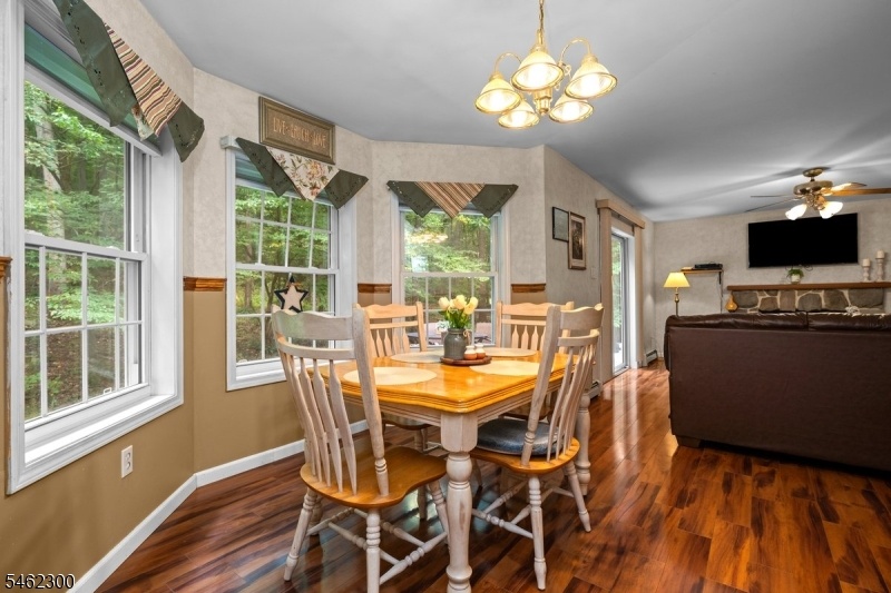 Breakfast Nook