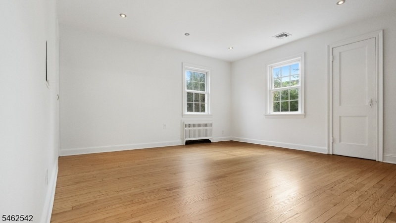 Family Room/Bedroom