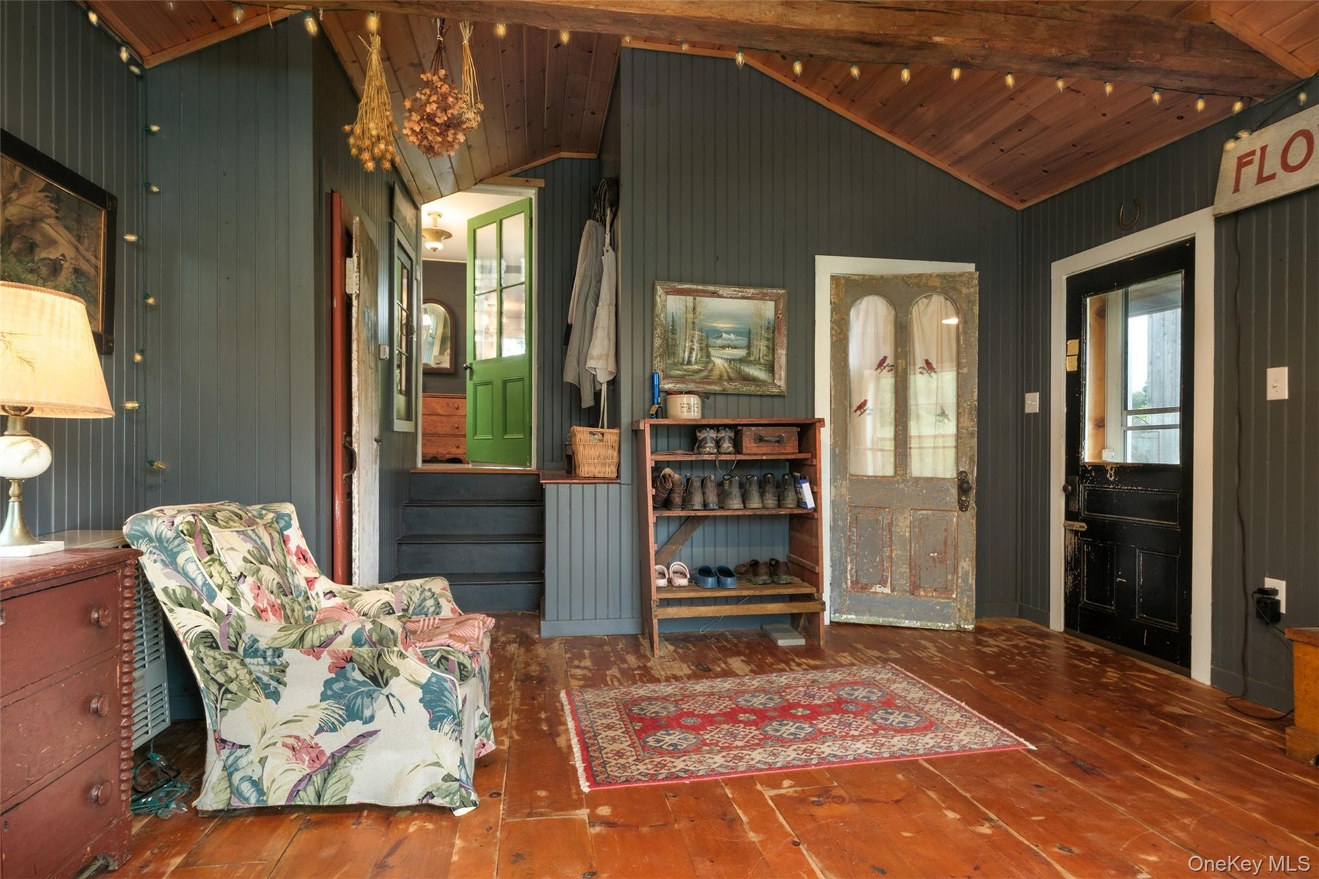 Mudroom with access to breezeway