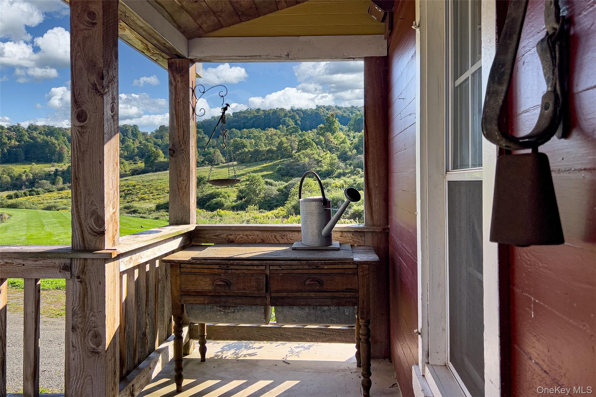 Breezeway to Guest Lodge