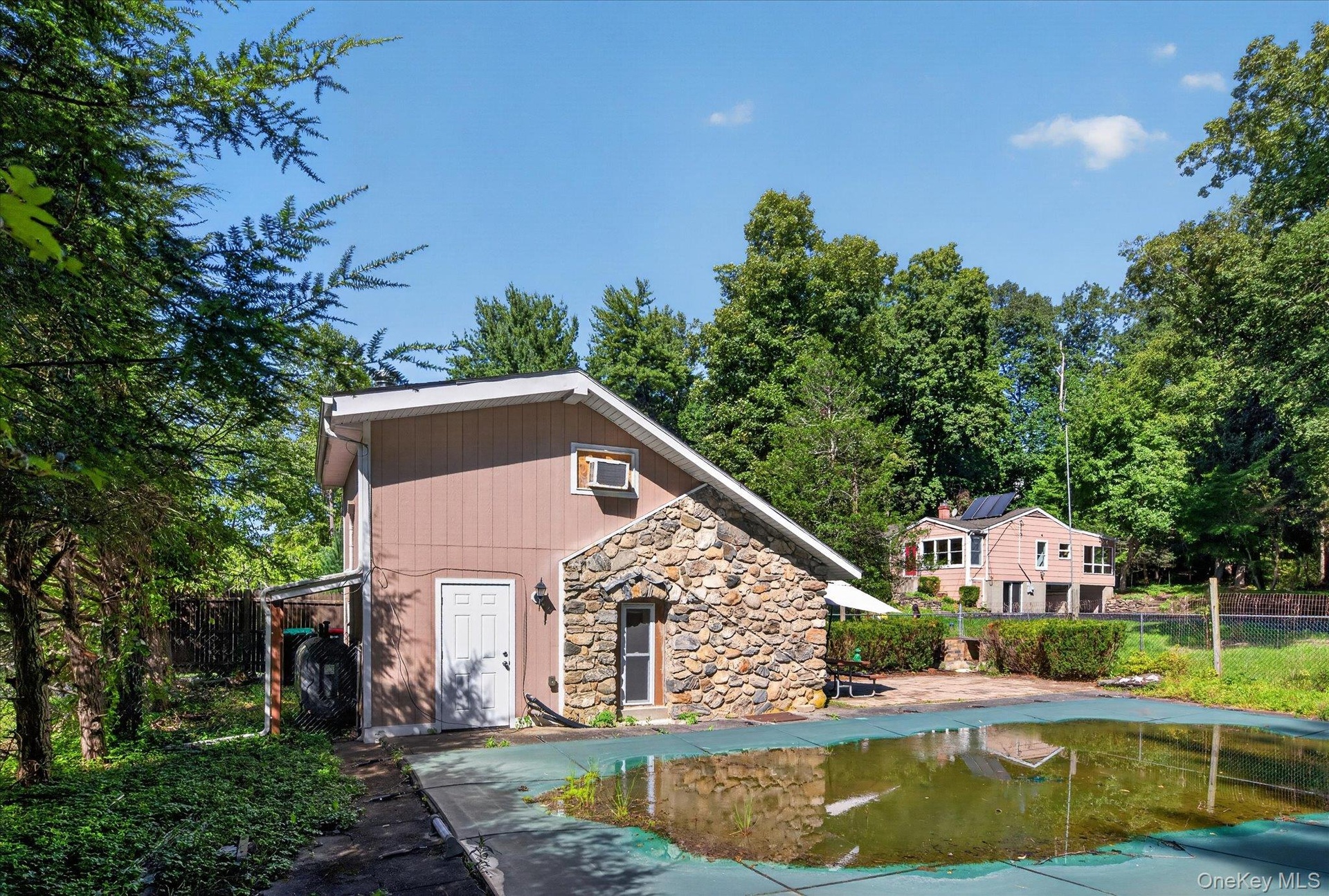1 Bedroom Cottage, Cement 20 x 40 Pool with Main Home in Background