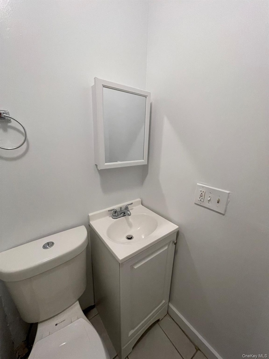 Apt 1