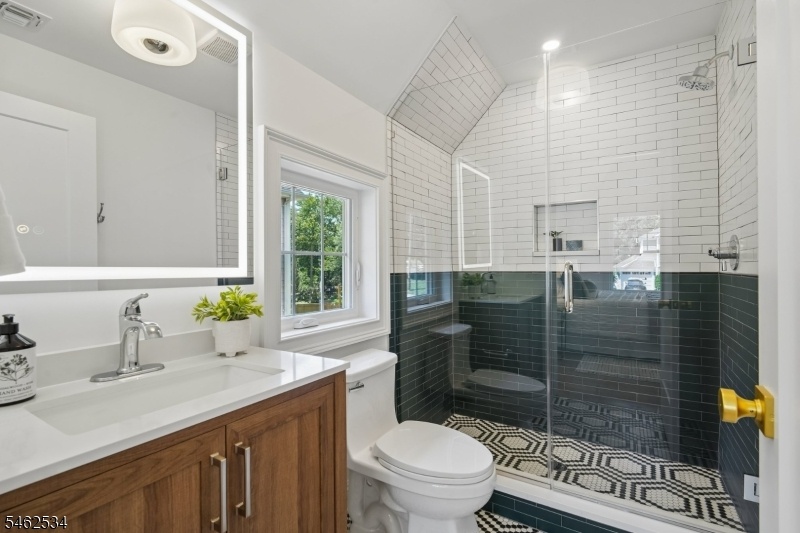 ensuite bathroom