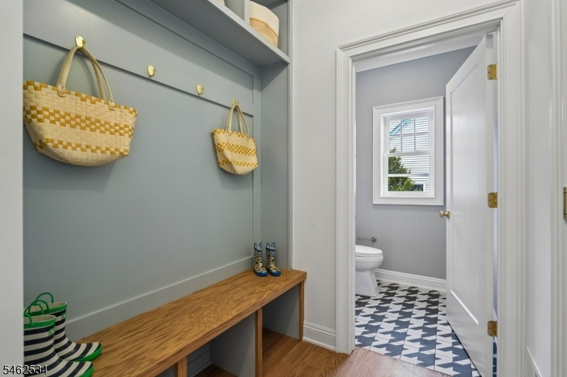 mud room