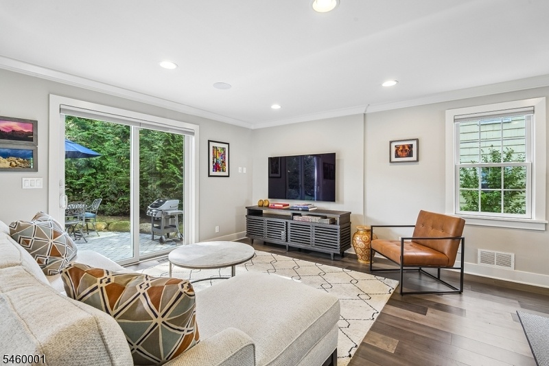 Family Room w Sliders to Patio