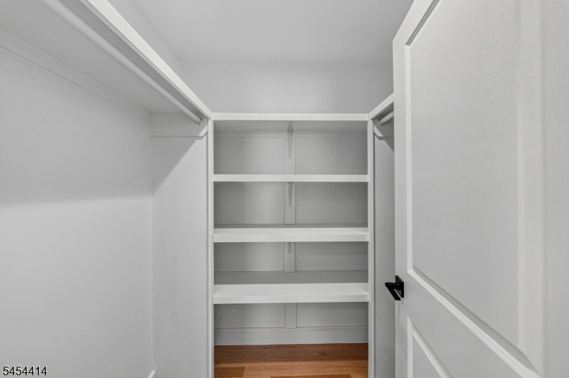 Walk-in closet