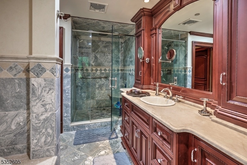 BR 4 full bath