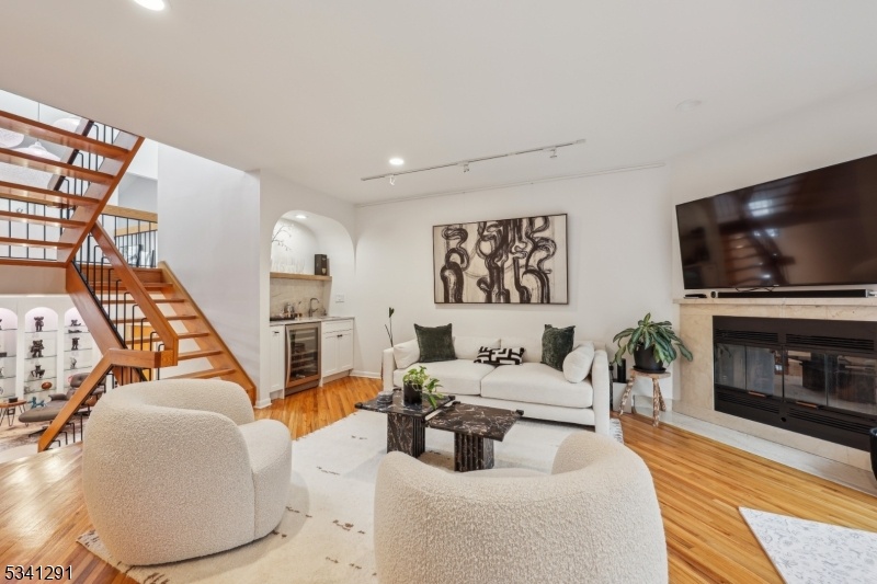 Living Room w/Fireplace