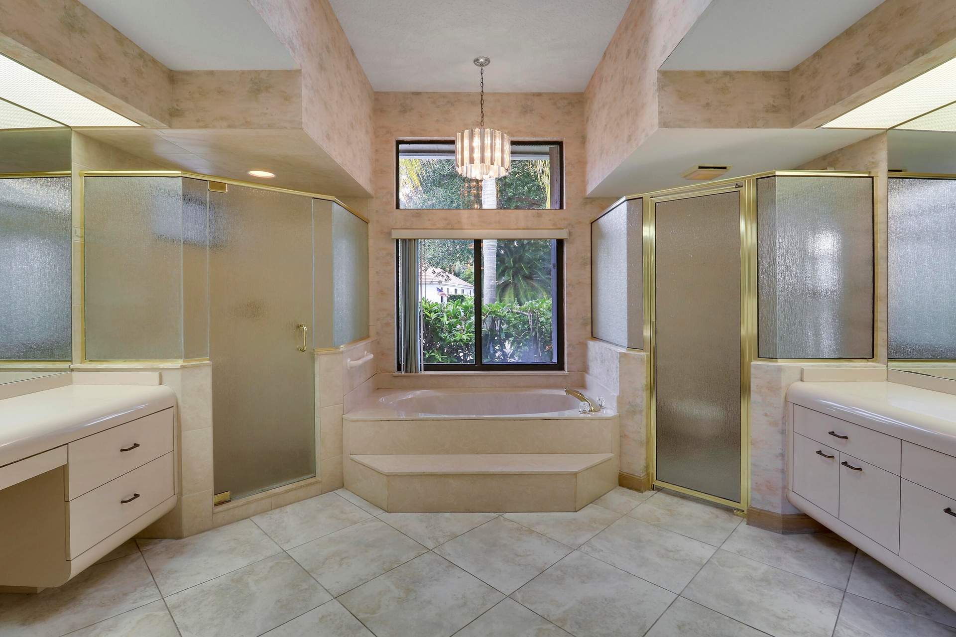 Dual vanities.
