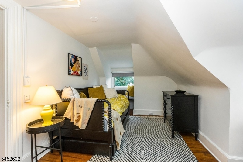 Bedroom / Third Floor