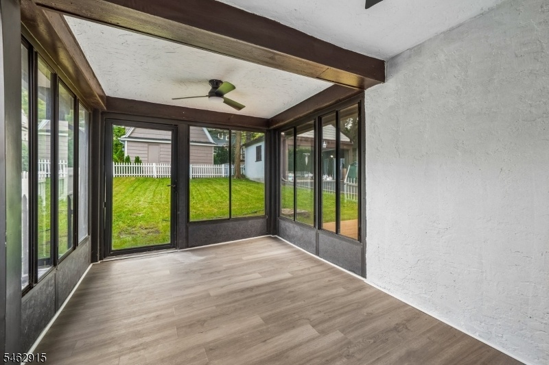 Screened in porch
