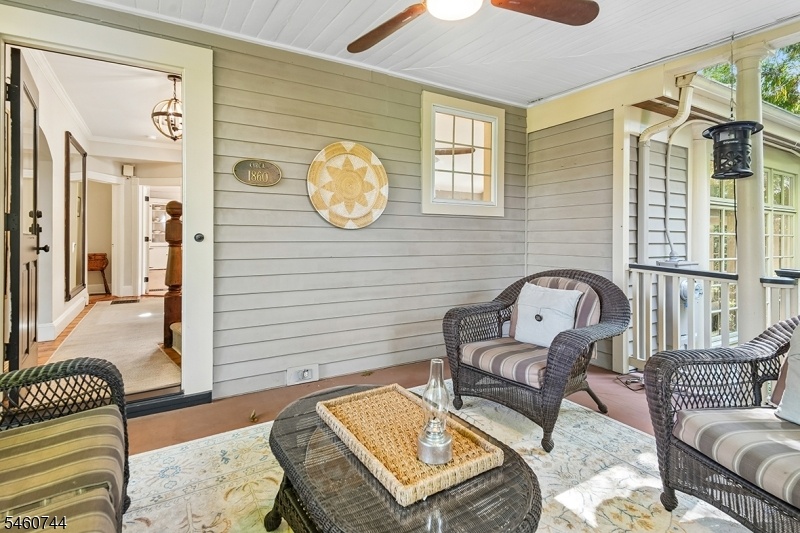 Open Porch/Veranda
