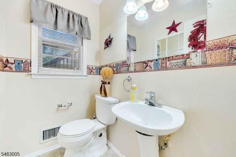 Powder Room 1st Fl