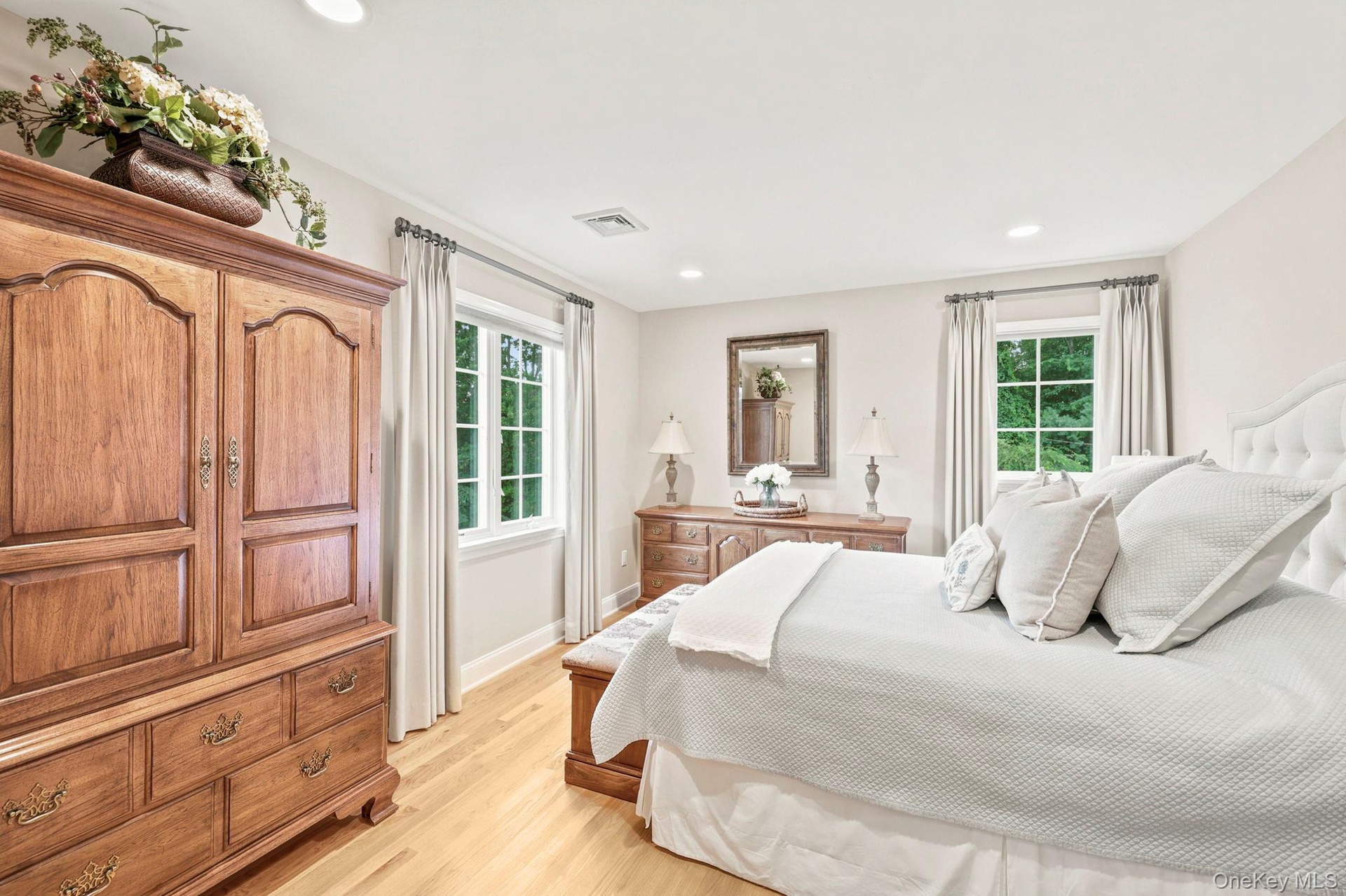Flex room used as a bedroom