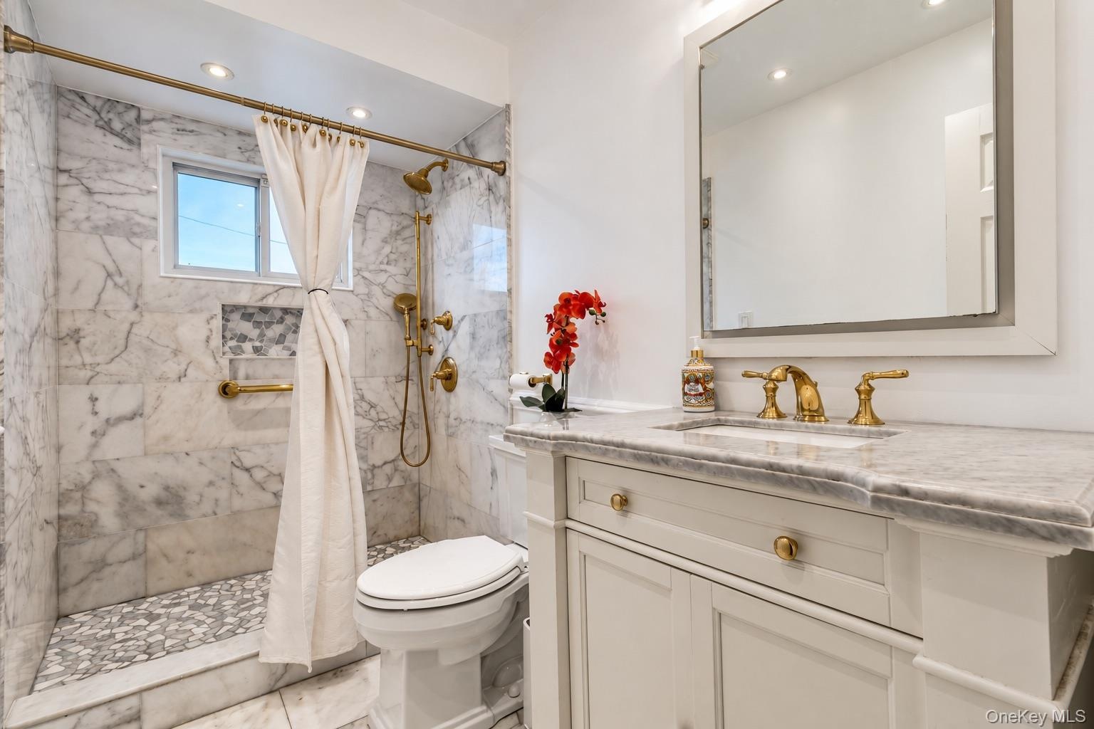 Primary marble bath