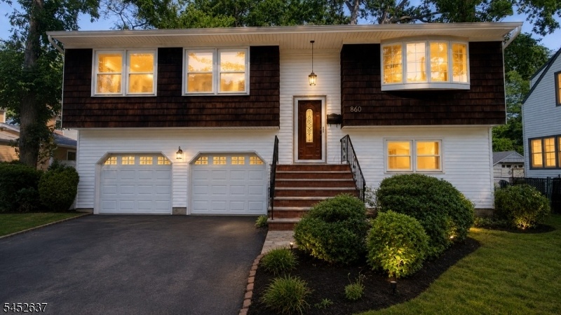 FRONT - Bi-Level
