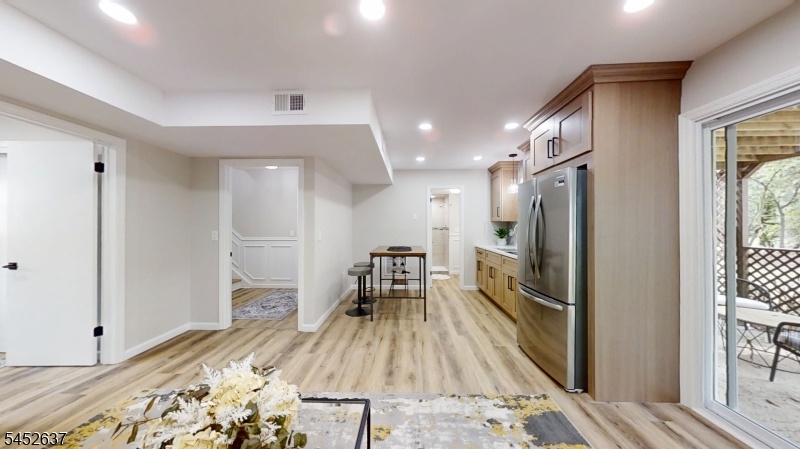 Lower Level in Law Suite