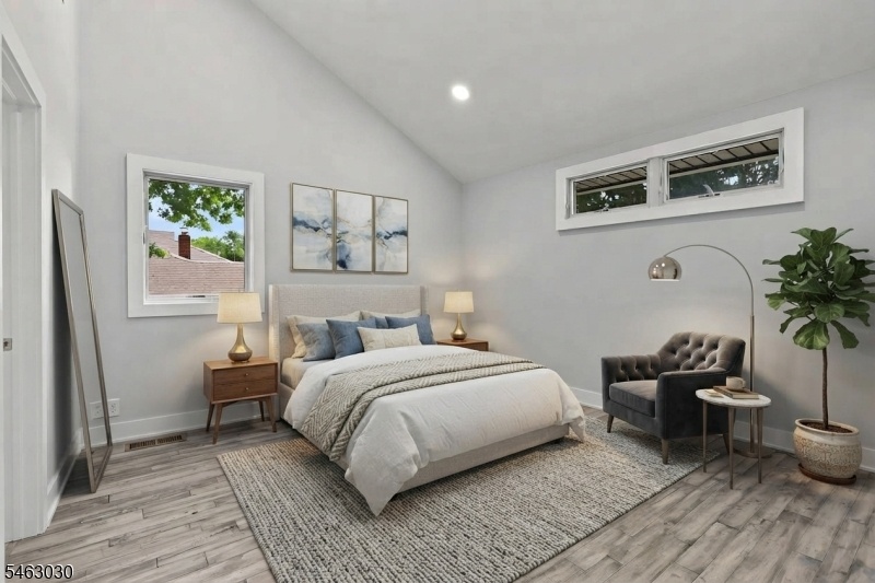 4th Bedroom (VS)