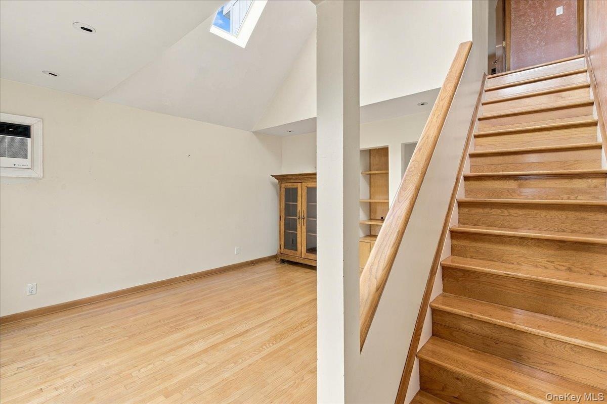 Steps to the 2nd Fl