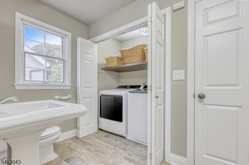 NEW washer/dryer