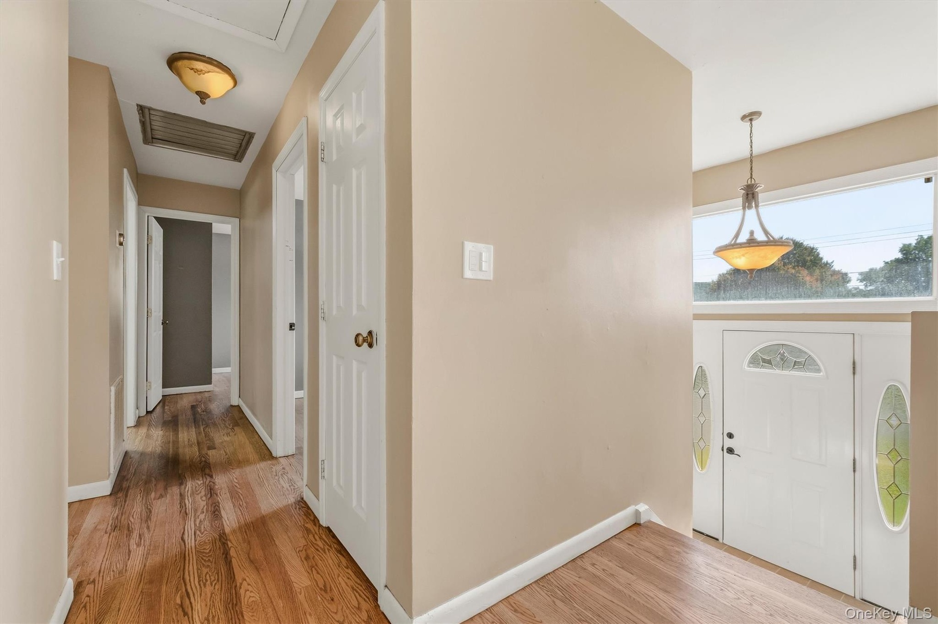 Entry foyer is accented with tile flooring.