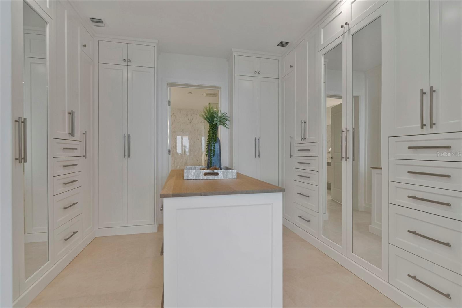 Truly a second room for your wardrobe