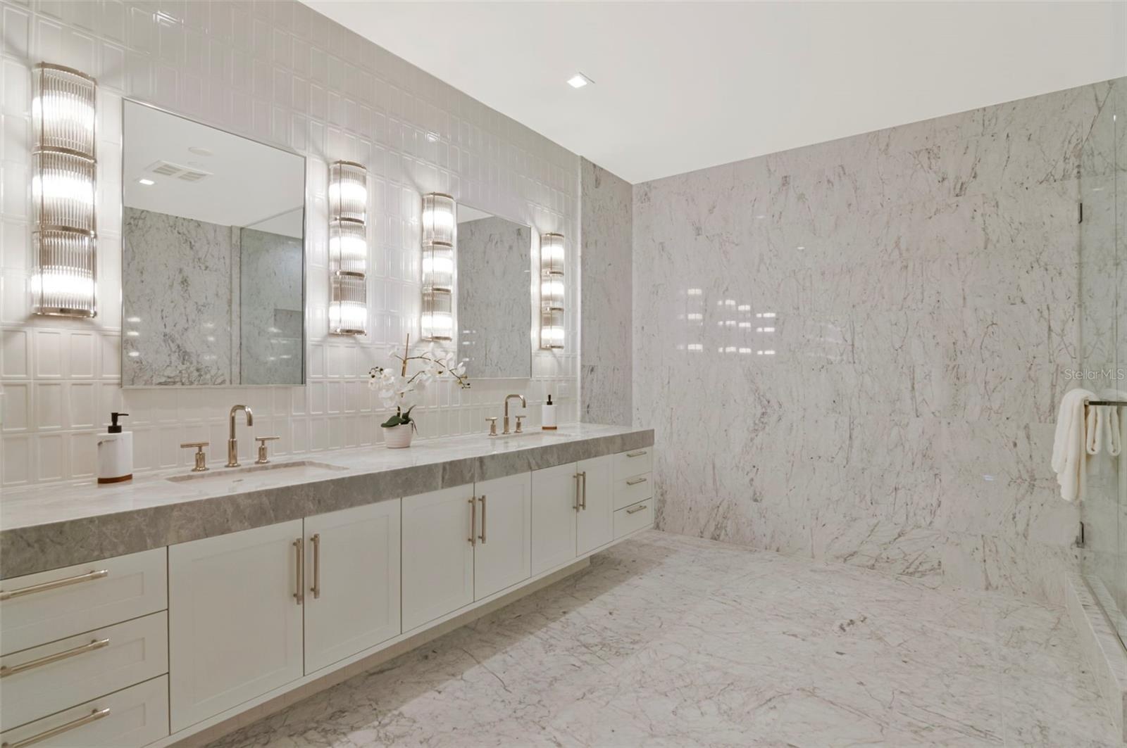 Marble bath that rivals most spas