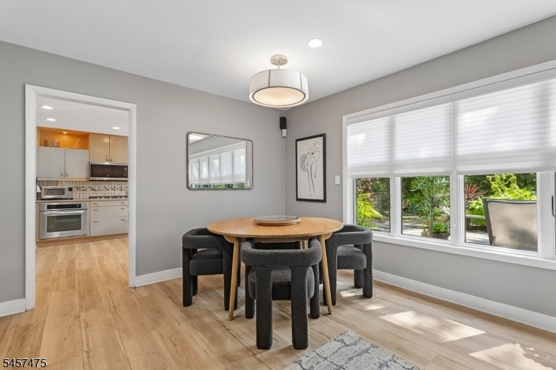 Extra Dining Area