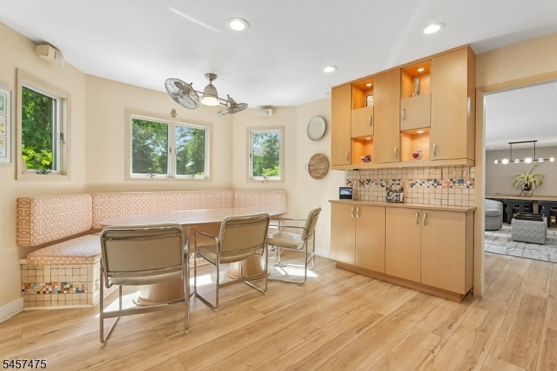 Kitchen Breakfast Nook