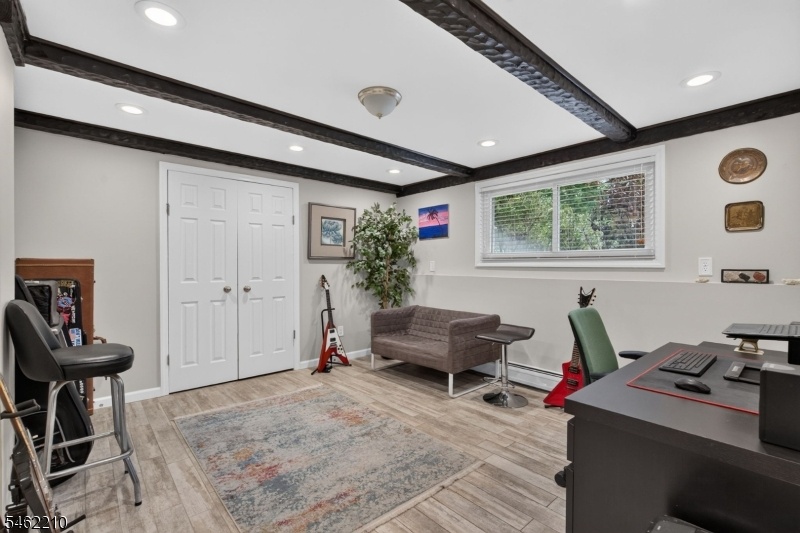 office/bonus room
