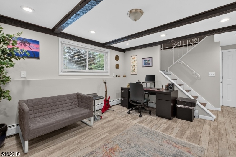 office/bonus room